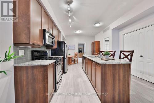 7 - 98 Carr Street, Toronto (Kensington-Chinatown), ON - Indoor Photo Showing Kitchen