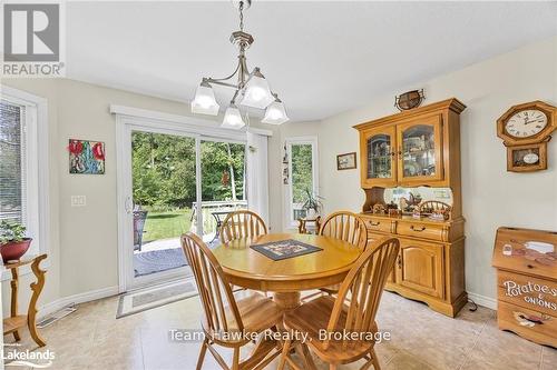 9 Ventnor Crescent, Wasaga Beach, ON - Indoor Photo Showing Dining Room