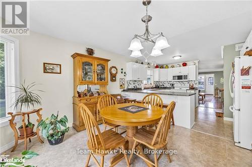 9 Ventnor Crescent, Wasaga Beach, ON - Indoor Photo Showing Dining Room