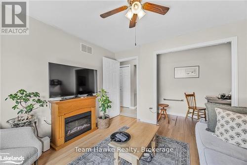 9 Ventnor Crescent, Wasaga Beach, ON - Indoor Photo Showing Living Room With Fireplace