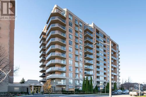 802 - 1150 Parkwest Place, Mississauga, ON - Outdoor With Balcony With Facade