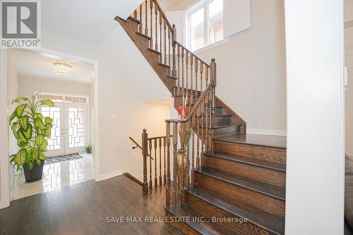 15 Manzanita Crescent, Brampton, ON - Indoor Photo Showing Other Room