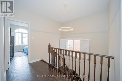 15 Manzanita Crescent, Brampton, ON - Indoor Photo Showing Other Room