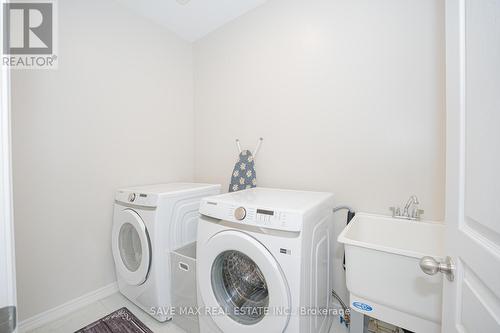 15 Manzanita Crescent, Brampton, ON - Indoor Photo Showing Laundry Room