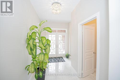 15 Manzanita Crescent, Brampton, ON - Indoor Photo Showing Other Room