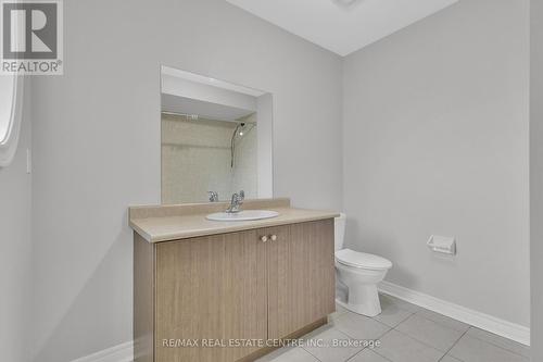 466 Cedric Terrace, Milton, ON - Indoor Photo Showing Bathroom