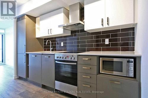 1513 - 125 Redpath Avenue, Toronto, ON - Indoor Photo Showing Kitchen