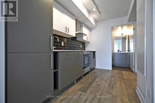 1513 - 125 Redpath Avenue, Toronto, ON - Indoor Photo Showing Kitchen