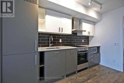 1513 - 125 Redpath Avenue, Toronto, ON - Indoor Photo Showing Kitchen