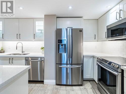 1605 - 820 Burnhamthorpe Road, Toronto, ON - Indoor Photo Showing Kitchen With Stainless Steel Kitchen With Double Sink With Upgraded Kitchen