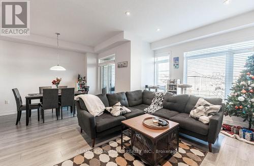 20 - 5000 Connor Drive, Lincoln, ON - Indoor Photo Showing Living Room