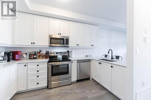 20 - 5000 Connor Drive, Lincoln, ON - Indoor Photo Showing Kitchen