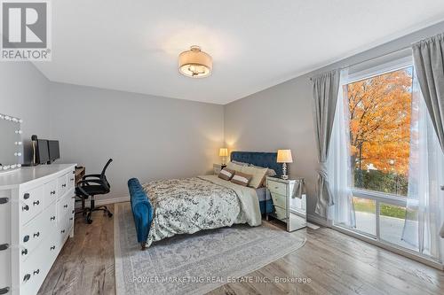 B - 911 Elmsmere Road, Ottawa, ON - Indoor Photo Showing Bedroom