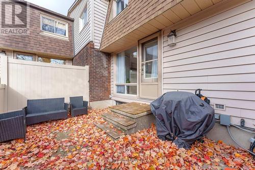 B - 911 Elmsmere Road, Ottawa, ON - Outdoor With Exterior