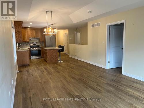 9 - 152 Cross Street E, Haldimand, ON - Indoor Photo Showing Kitchen