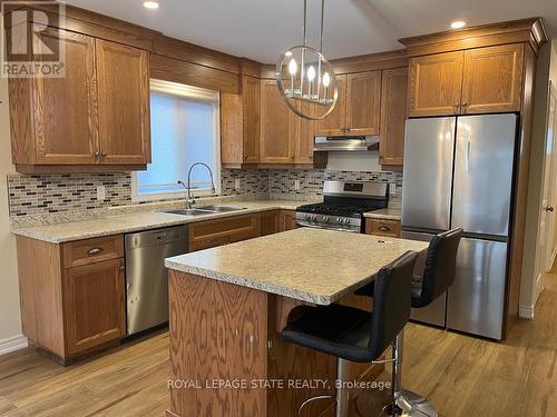 9 - 152 Cross Street E, Haldimand, ON - Indoor Photo Showing Kitchen With Stainless Steel Kitchen With Double Sink