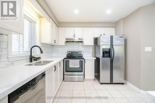 6 - 90 Alderson Drive, Cambridge, ON - Indoor Photo Showing Kitchen With Double Sink