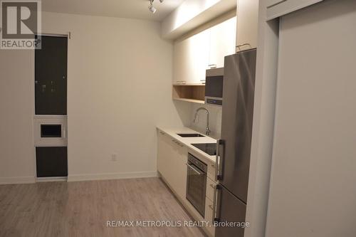 508 - 3005 Pine Glen Road, Oakville, ON - Indoor Photo Showing Kitchen