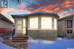 2516 Lindsay STREET  Regina, SK S4N 3C9