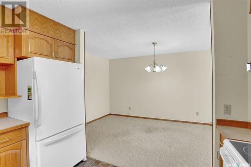 2516 Lindsay Street, Regina, SK - Indoor Photo Showing Kitchen