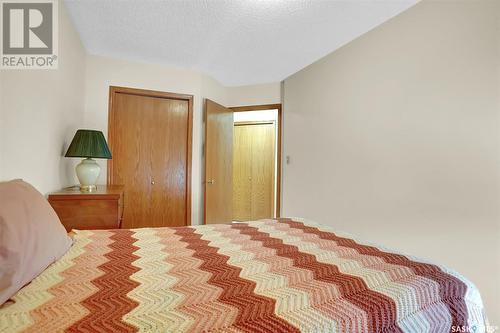 2516 Lindsay Street, Regina, SK - Indoor Photo Showing Bedroom