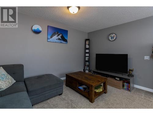 4635 Straume Avenue, Terrace, BC - Indoor Photo Showing Living Room