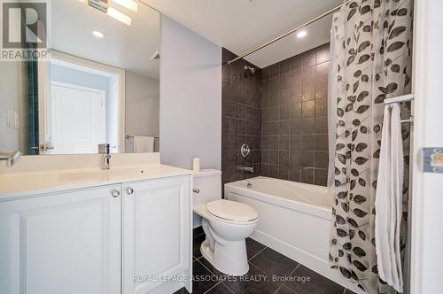 1012 - 1235 Bayly Street, Pickering, ON - Indoor Photo Showing Bathroom