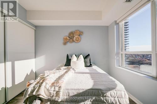 1012 - 1235 Bayly Street, Pickering, ON - Indoor Photo Showing Bedroom