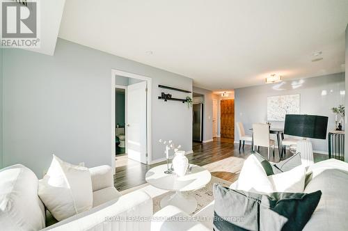 1012 - 1235 Bayly Street, Pickering, ON - Indoor Photo Showing Living Room