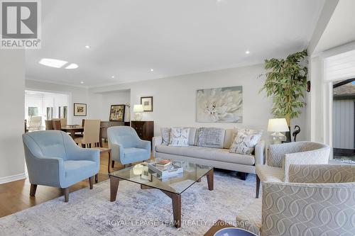 12 Spyglass Ridge, Ottawa, ON - Indoor Photo Showing Living Room