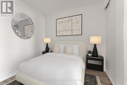 325 - 3100 Keele Street, Toronto, ON - Indoor Photo Showing Bedroom