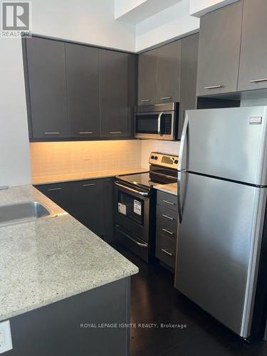 505 - 360 Square One Drive, Mississauga, ON - Indoor Photo Showing Kitchen With Upgraded Kitchen