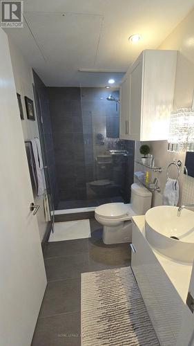 2512 - 185 Roehampton Avenue, Toronto, ON - Indoor Photo Showing Bathroom