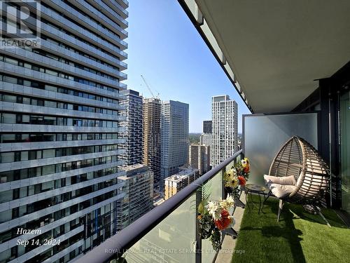 2512 - 185 Roehampton Avenue, Toronto, ON - Outdoor With Balcony