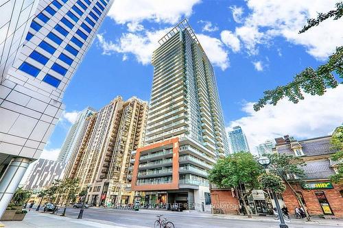 3003-8 Mercer St, Toronto, ON - Outdoor With Facade