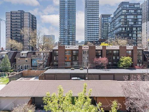 43 Gloucester St, Toronto, ON - Outdoor With Facade