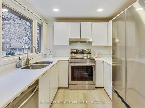 43 Gloucester St, Toronto, ON - Indoor Photo Showing Kitchen With Double Sink