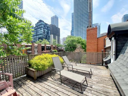 Upper-47 Gloucester St, Toronto, ON - Outdoor With Deck Patio Veranda