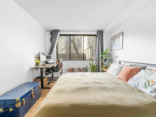 Chambre Ã  coucher principale - 101-3470 Rue Durocher, Montréal (Le Plateau-Mont-Royal), QC - Indoor Photo Showing Bedroom