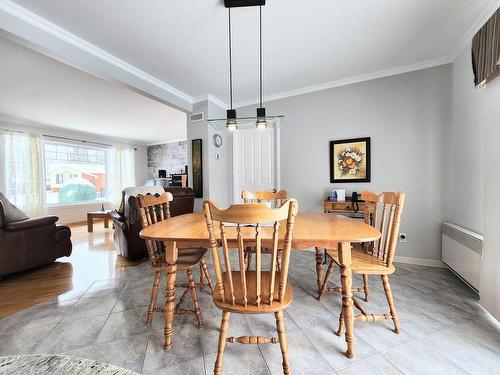 Dining room - 4882 Rue Oscar-Houde, Shawinigan, QC - Indoor Photo Showing Dining Room