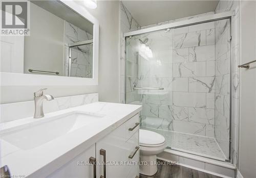 35 - 135 Chalmers Street, Cambridge, ON - Indoor Photo Showing Bathroom