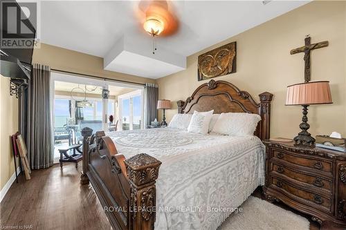 8 Hoover Point Lane, Haldimand County, ON - Indoor Photo Showing Bedroom