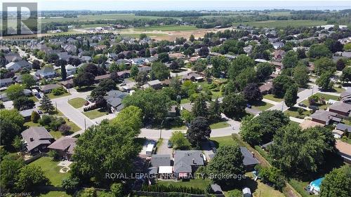 8 Henry Street, Niagara-On-The-Lake (108 - Virgil), ON - Outdoor With View