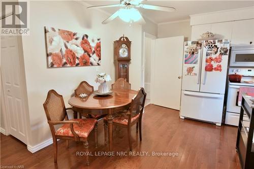 8 Henry Street, Niagara-On-The-Lake (108 - Virgil), ON - Indoor Photo Showing Dining Room