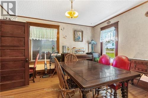 2225 North Shore Drive, Haldimand County, ON - Indoor Photo Showing Dining Room