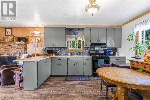 2225 North Shore Drive, Haldimand County, ON - Indoor Photo Showing Kitchen With Double Sink