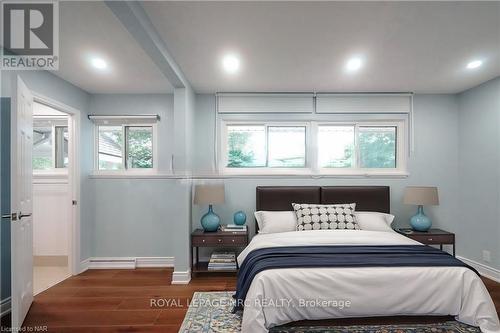 24 Riverview Boulevard, St. Catharines (461 - Glendale/Glenridge), ON - Indoor Photo Showing Bedroom