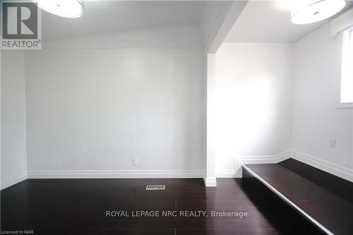 24 Riverview Boulevard, St. Catharines (461 - Glendale/Glenridge), ON - Indoor Photo Showing Other Room