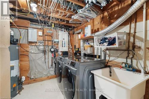 20 Parkhill Road, St. Catharines (460 - Burleigh Hill), ON - Indoor Photo Showing Laundry Room