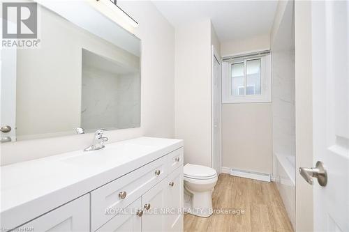 17 Kilkenny Drive, St. Catharines (437 - Lakeshore), ON - Indoor Photo Showing Bathroom